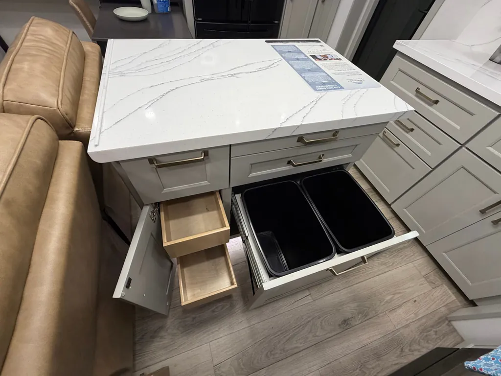 2026 Brinkley Model G 3970, Photos photo 24