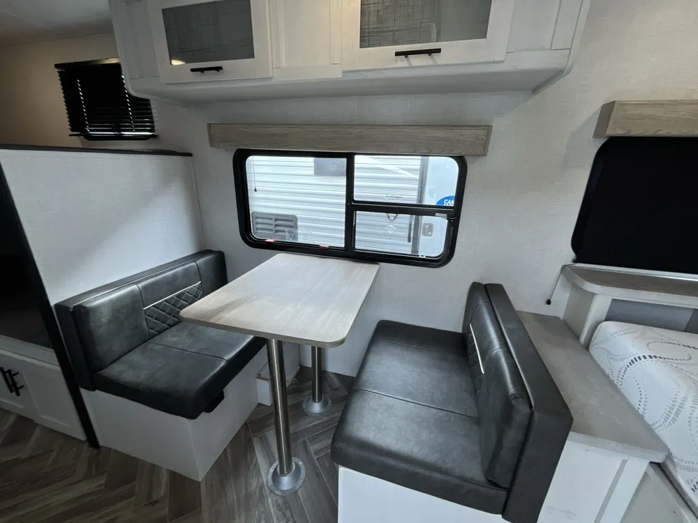 2022 coleman Coleman Rubicon 1628BH - Photo 3