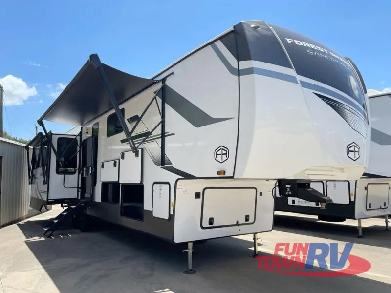 2026 Forest River Sandpiper 3900HBLR - Photo 2