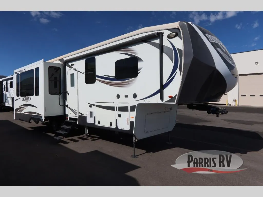2017 Heartland Bighorn 3160ELITE - Photo 2