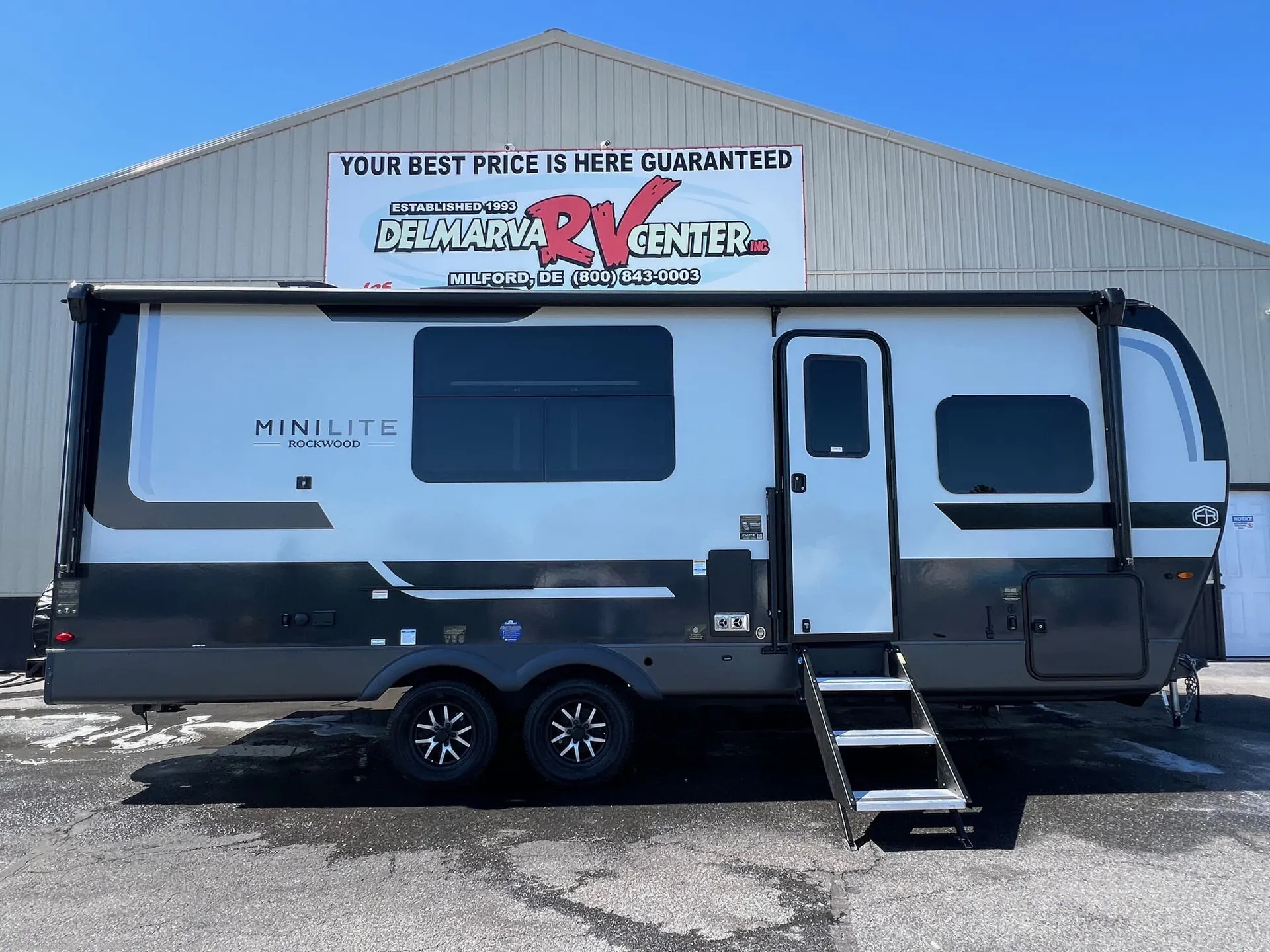 2026 Forest River Rockwood Mini Lite 2522FB - Photo 2