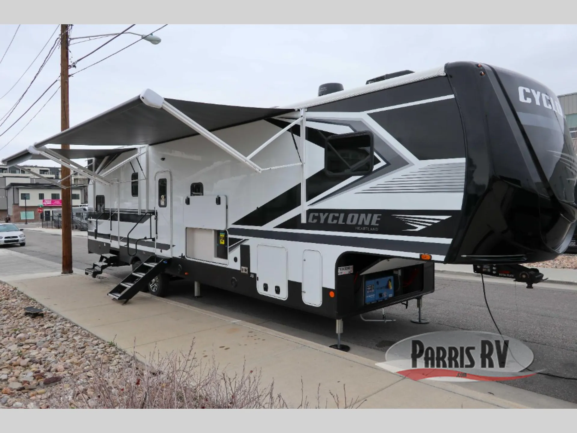 2026 Heartland Cyclone 3511 - Photo 2