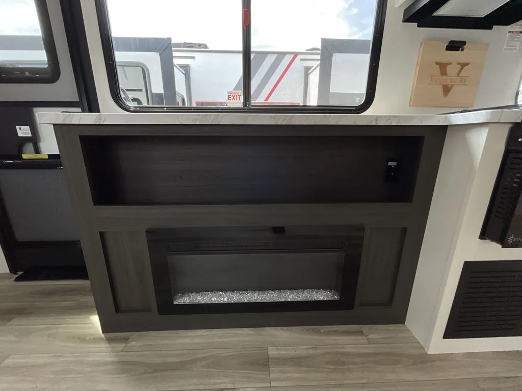 2026 Venture RV Stratus SR282VFD, Photos photo 12