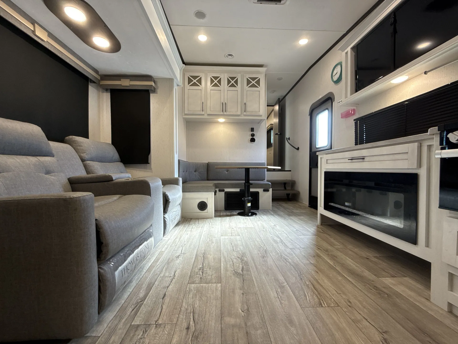 2024 Dutchmen Astoria 298BH — living area main