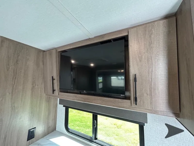 2023 Grand Design Imagine XLS 22RBE - Photo 4