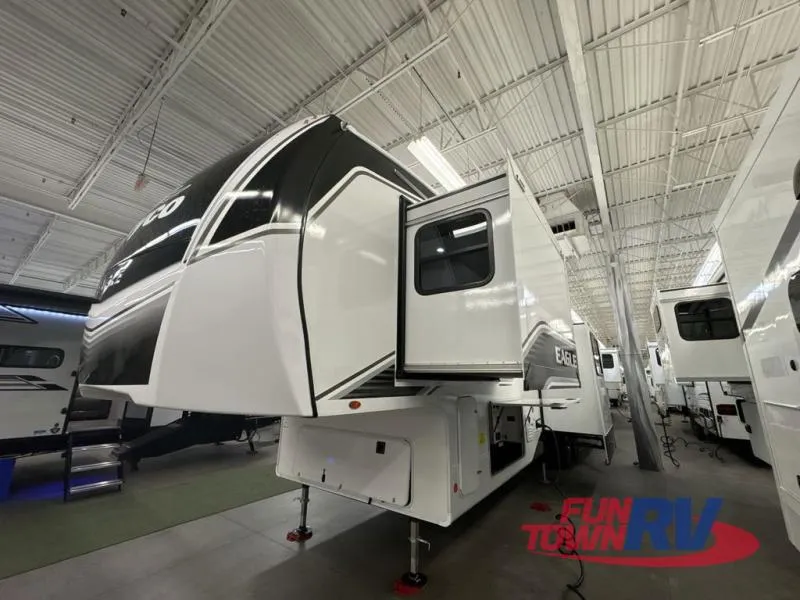 2026 Jayco Eagle 355MBQS - Photo 4