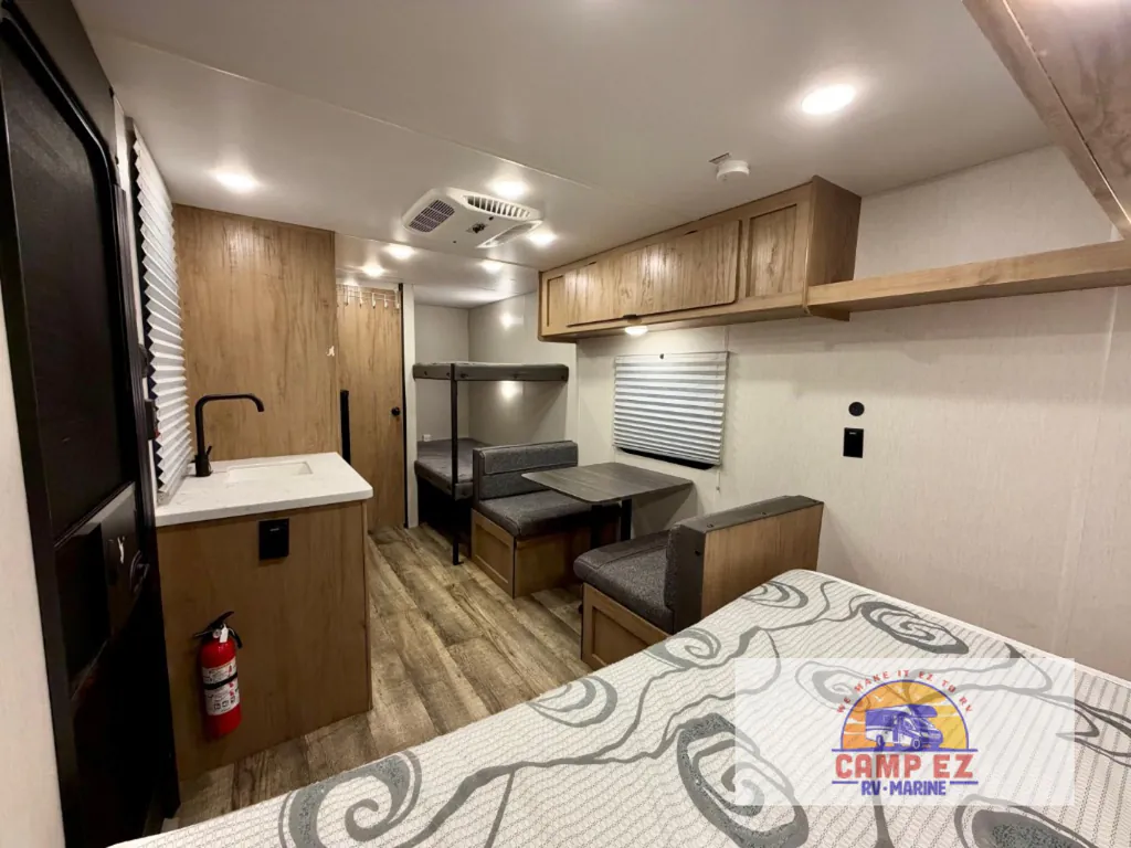 2024 Forest River Cherokee Wolf Den 16EV, Photos photo 11