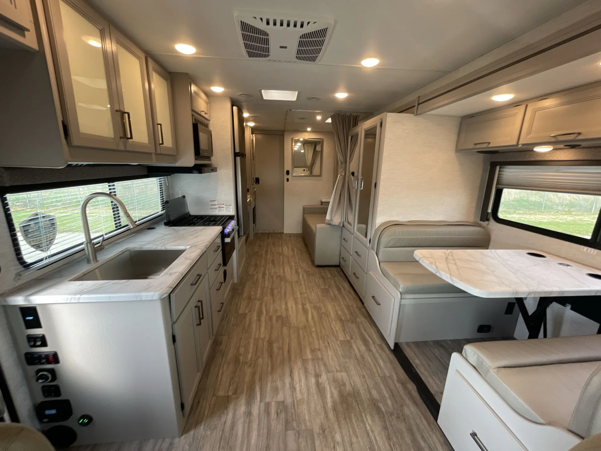 2024 Thor Motor Coach Coleman 27CL — living area main