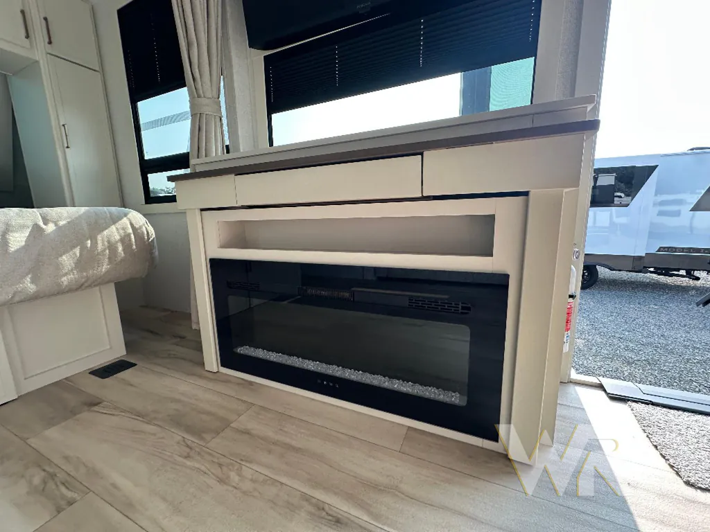 2026 Brinkley Model I 235, Photos photo 19