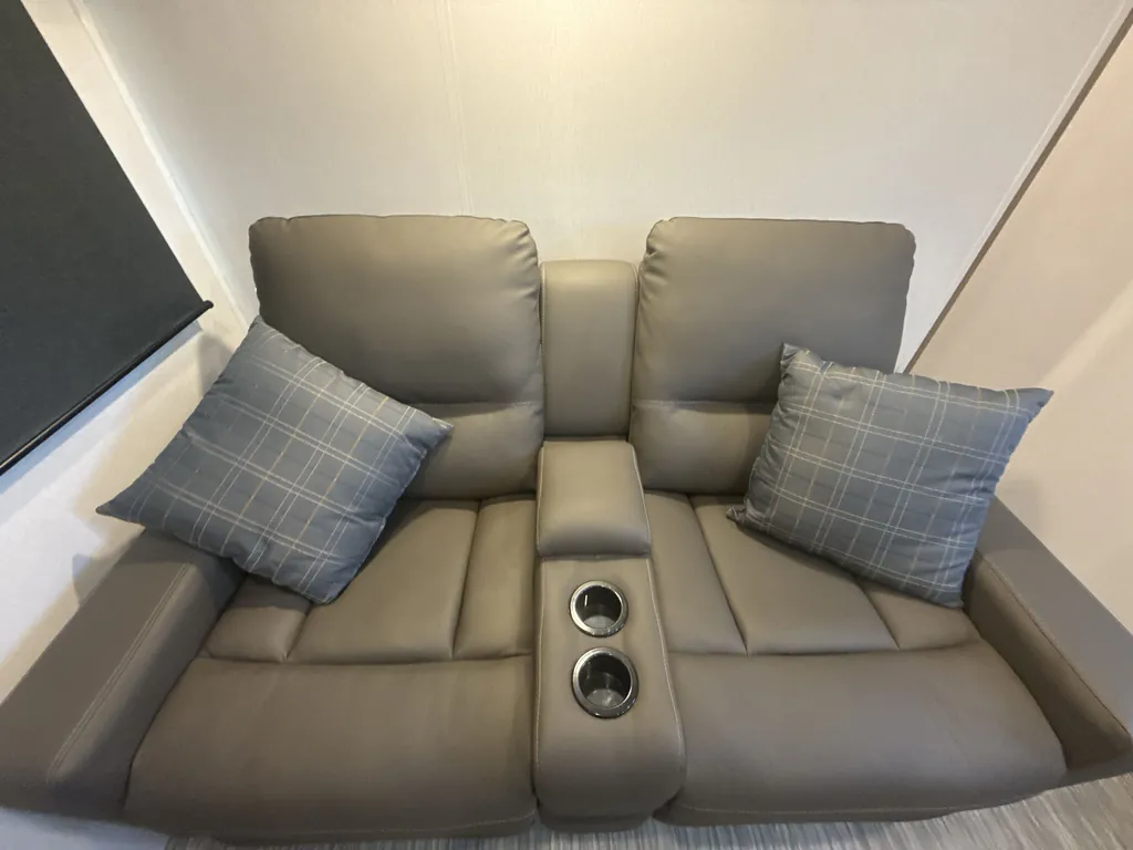 2025 Coachmen Freedom Express Ultra Lite 258BHS, Photos photo 5