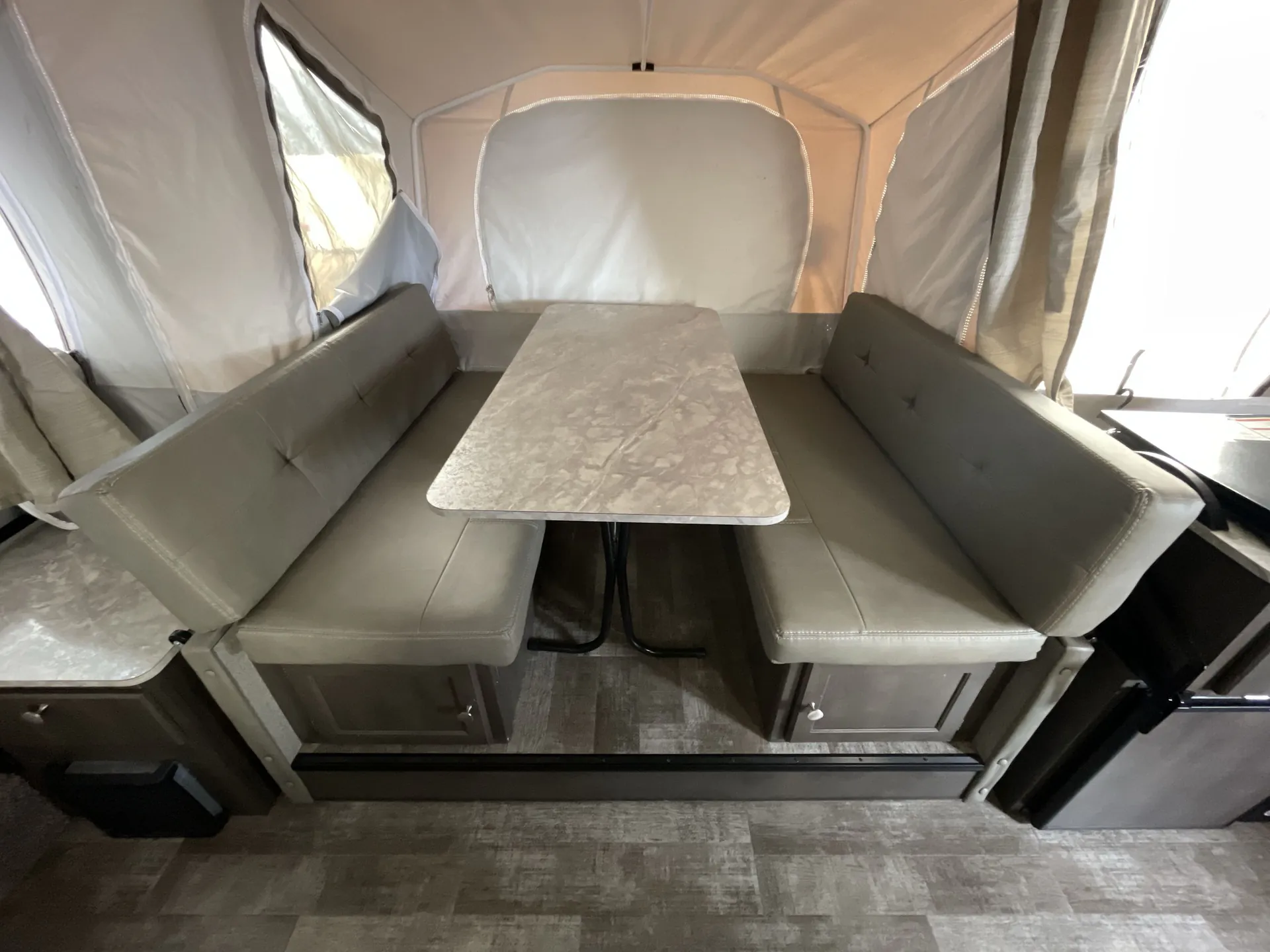 2021 Forest River Rockwood Freedom 2318G — cabinet