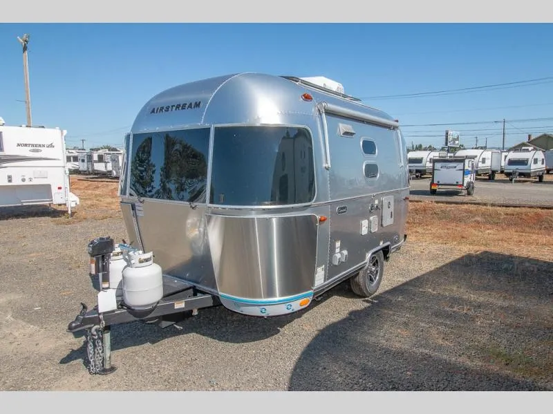 2026 Airstream Caravel 16RB - Photo 2