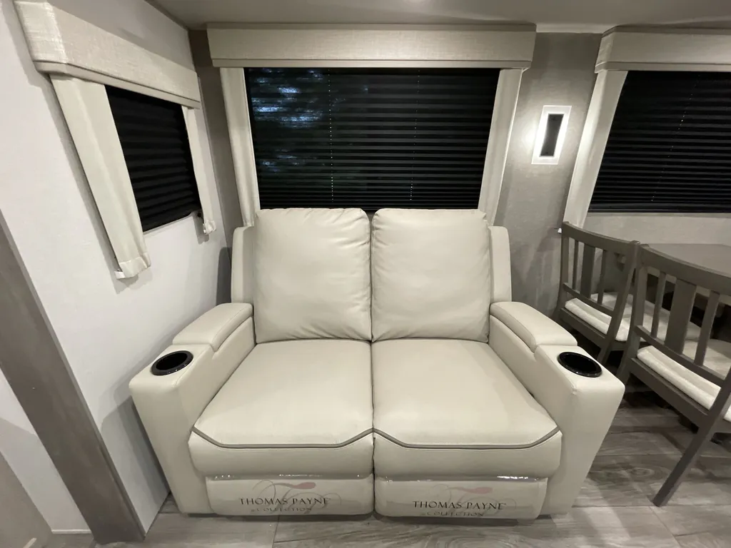2024 Coachmen Catalina Legacy Edition 283FEDS, Photos photo 12