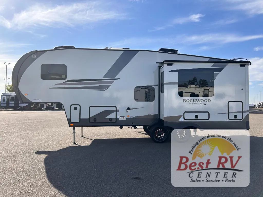 2026 Forest River Rockwood Signature R301RKS, Photos photo 6