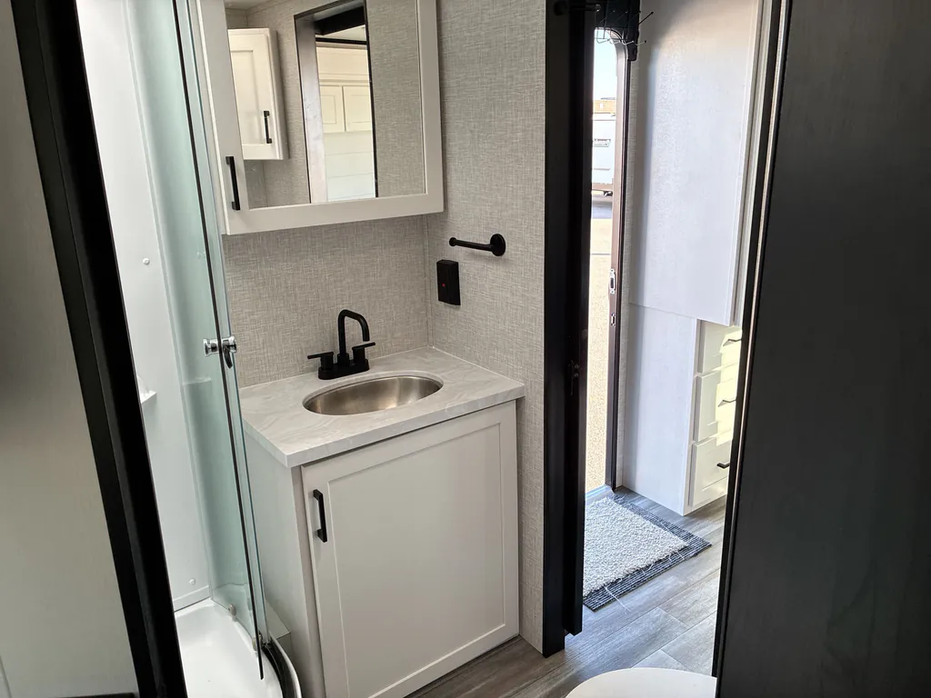 2025 Jayco Jay Feather 26FK, Photos photo 16