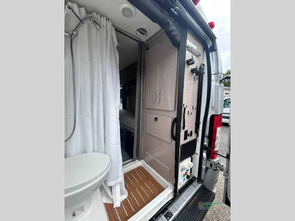 2022 Winnebago Travato 59KL, Photos photo 10