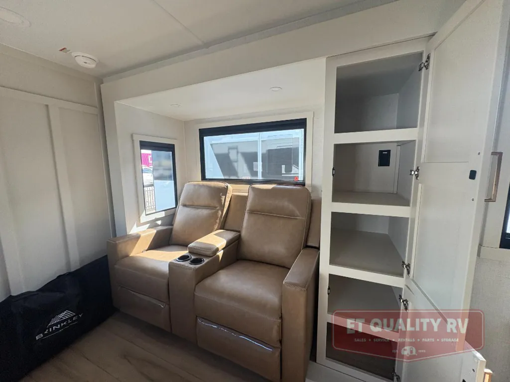 2026 Brinkley Model Ix 20X, Photos photo 4