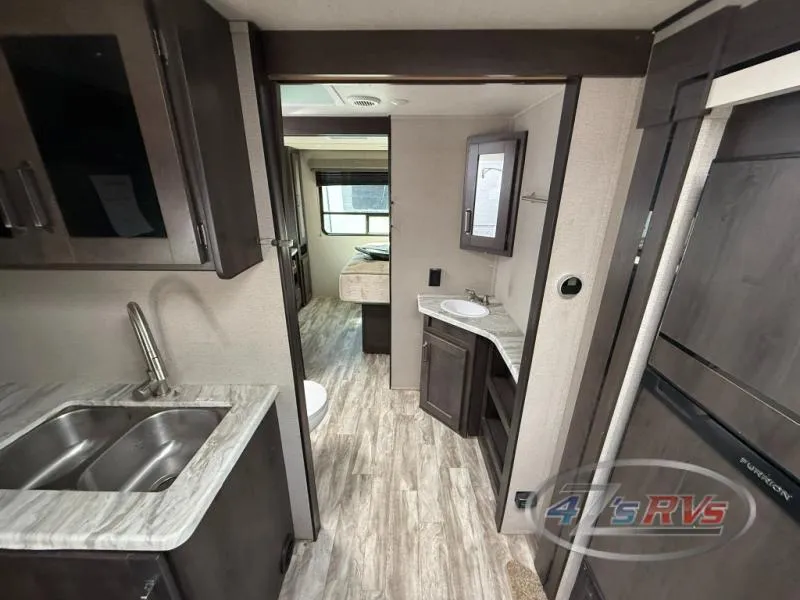 2022 Grand Design Transcend Xplor 251BH - Photo 4