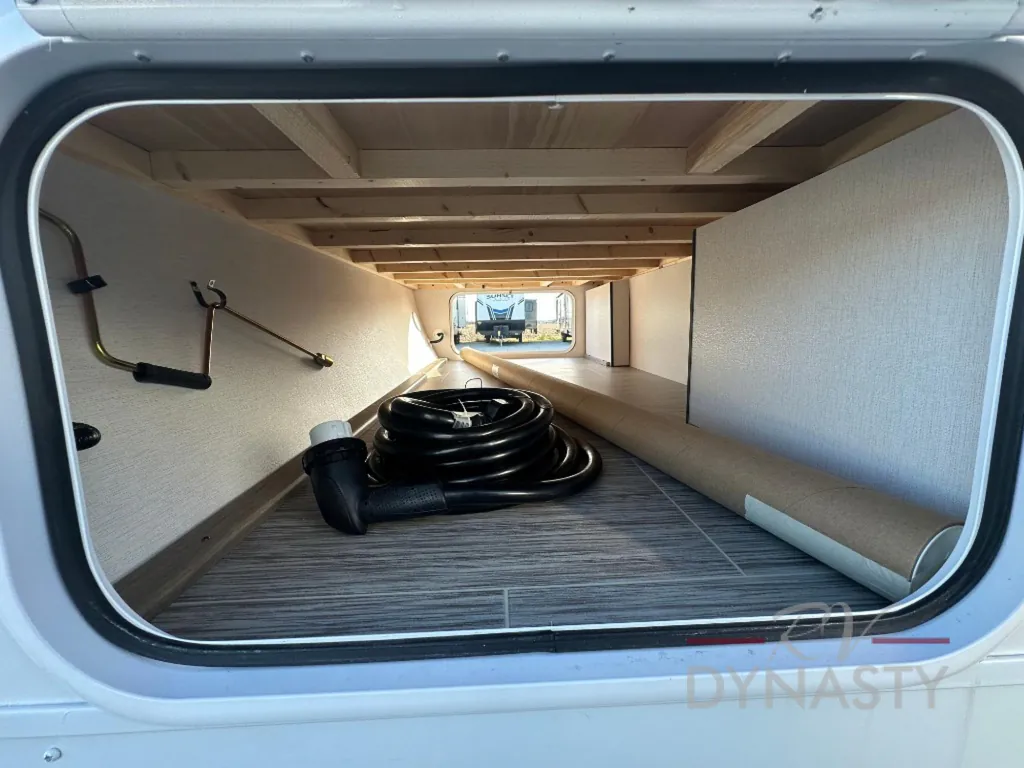 2025 Coachmen Freedom Express Select 31SE, Photos photo 7