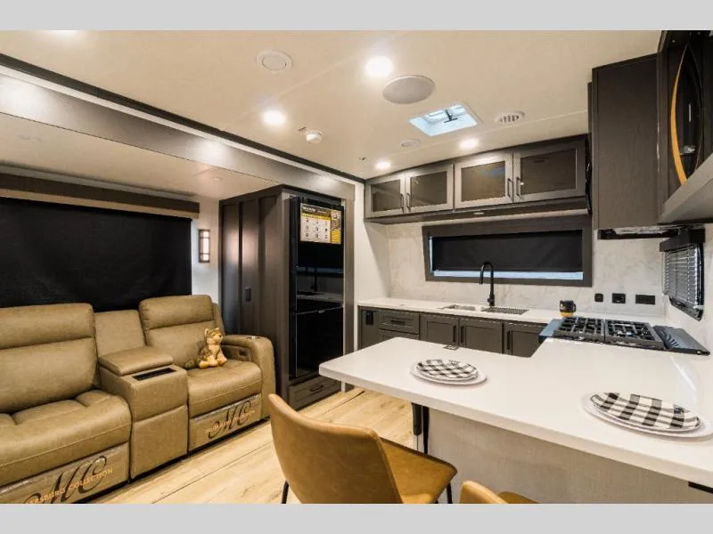 2026 Forest River Rockwood Ultra Lite 8263MBR - Photo 2
