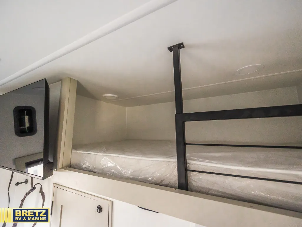 2026 Brinkley Model G 3970, Photos photo 19