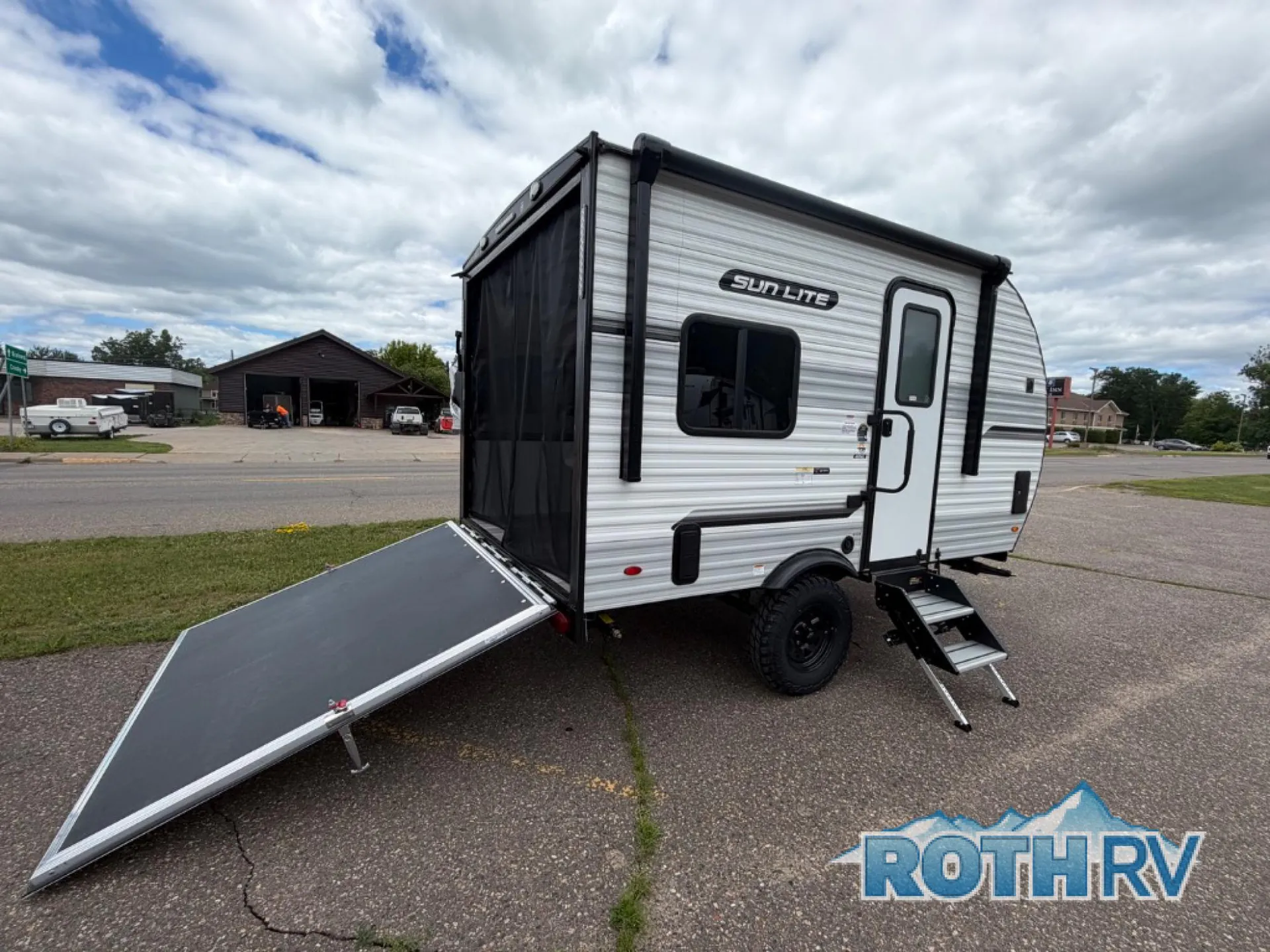 2026 Sunset Park RV Sun Lite 14THX - Photo 2