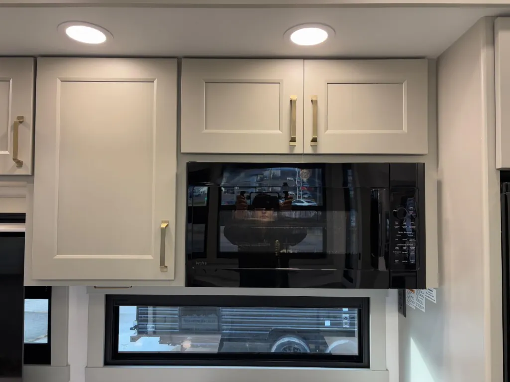 2026 Brinkley Model G 4100, Photos photo 12