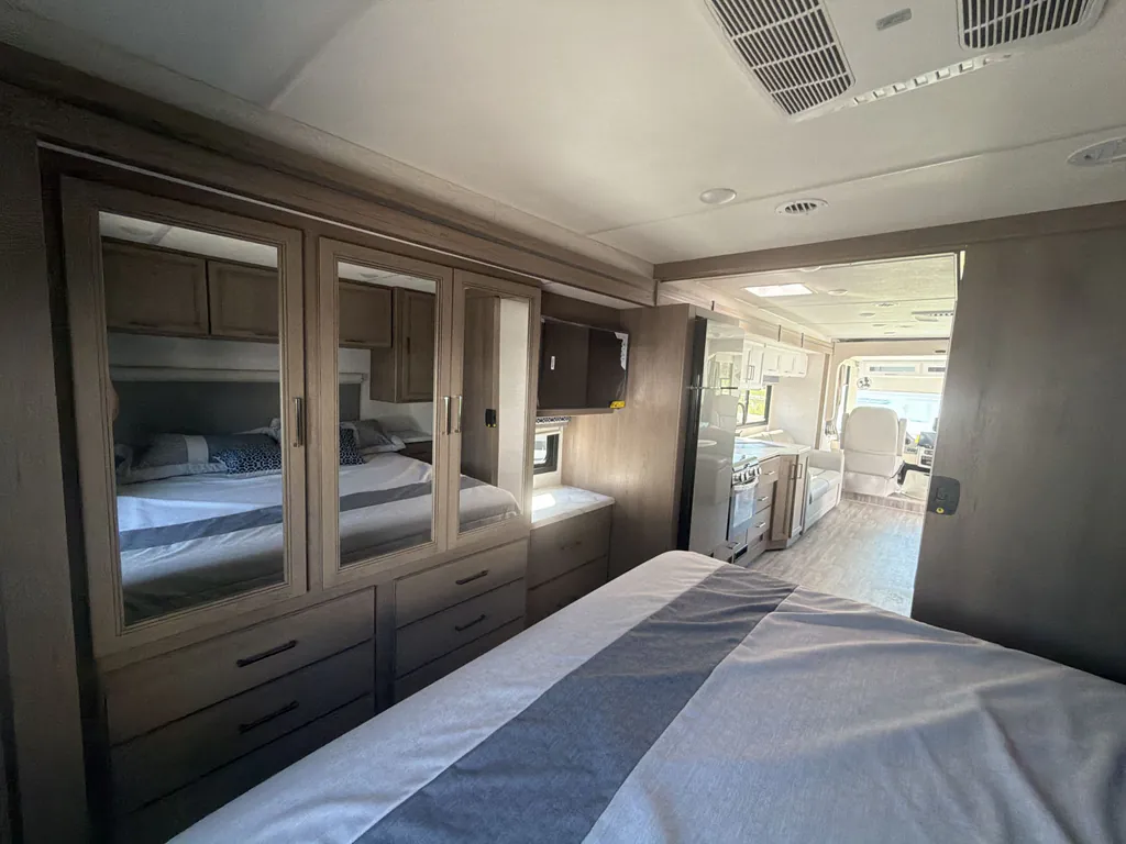 2026 Thor Motor Coach Freedom Traveler A29, Photos photo 14