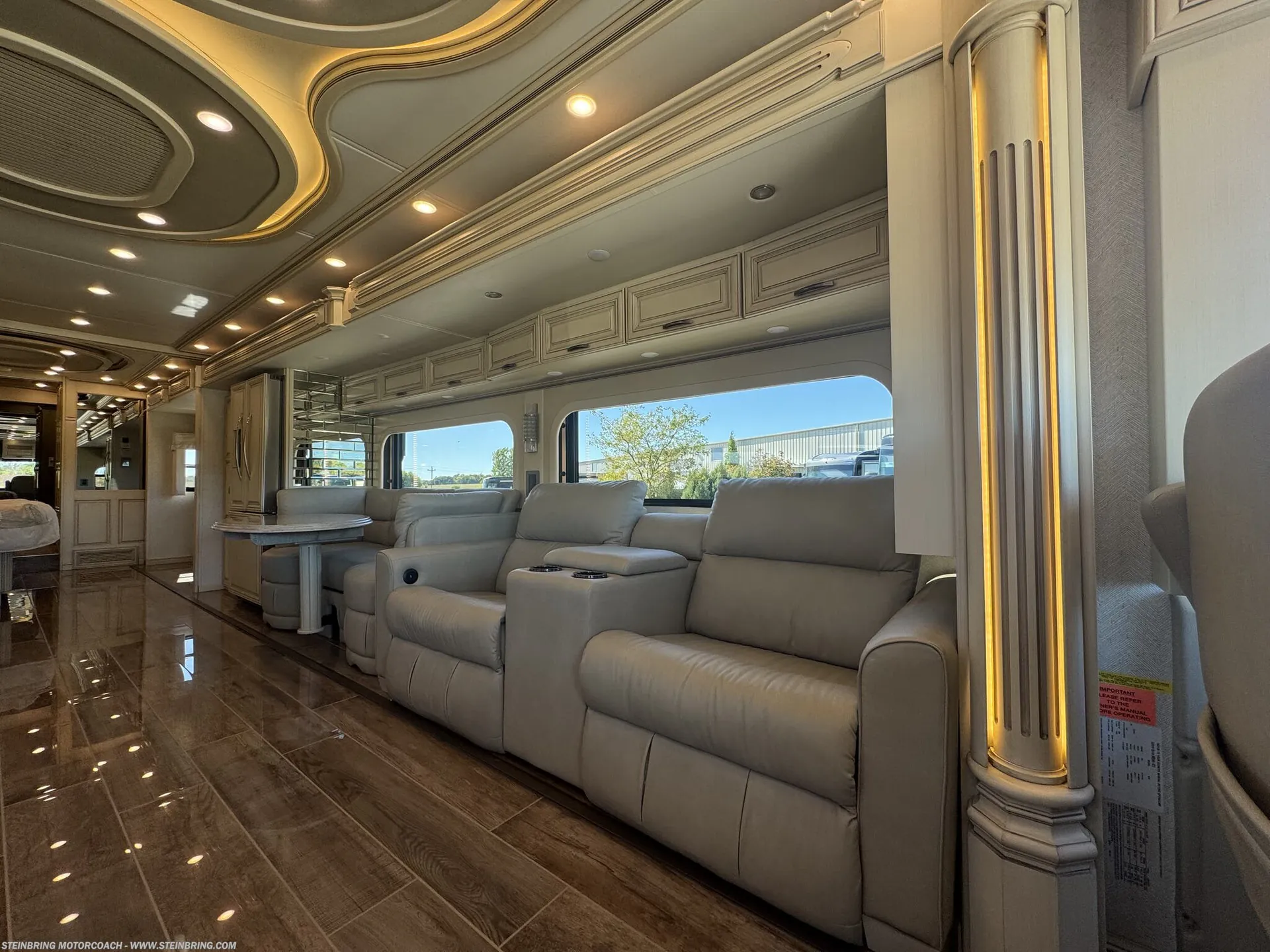 2021 Newmar Essex 4551 - Photo 3