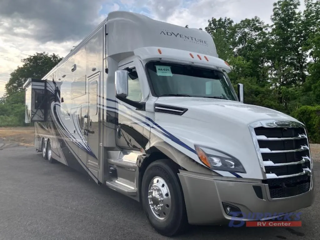 2027 ShowHauler Adventure 45BB - Main photo