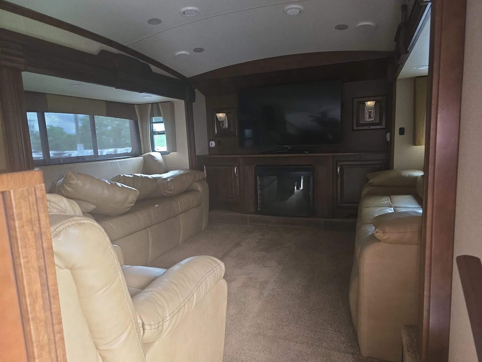2016 Forest River Cardinal 3825FL — living area main
