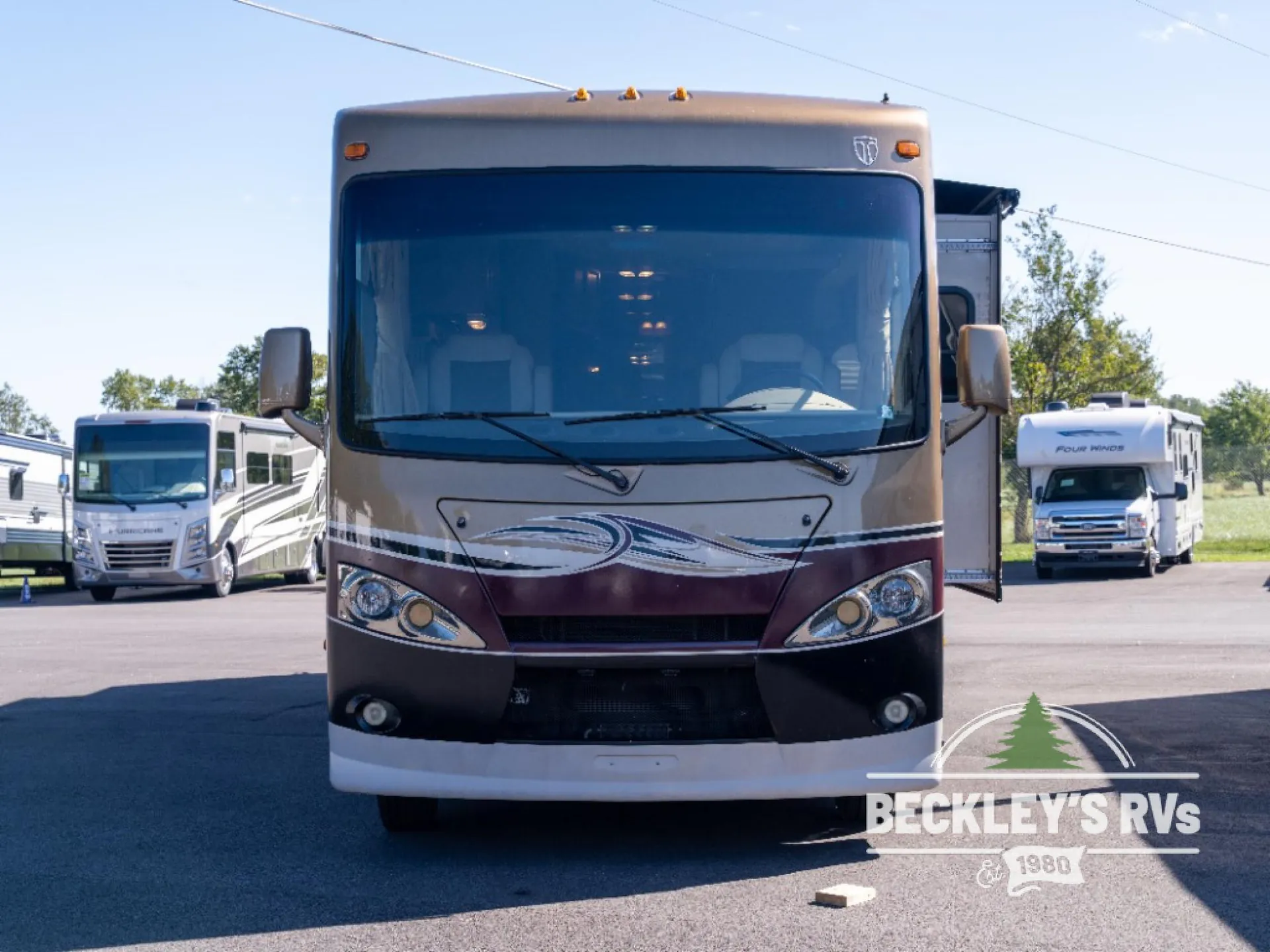2013 Thor Motor Coach Hurricane 34E - Photo 4