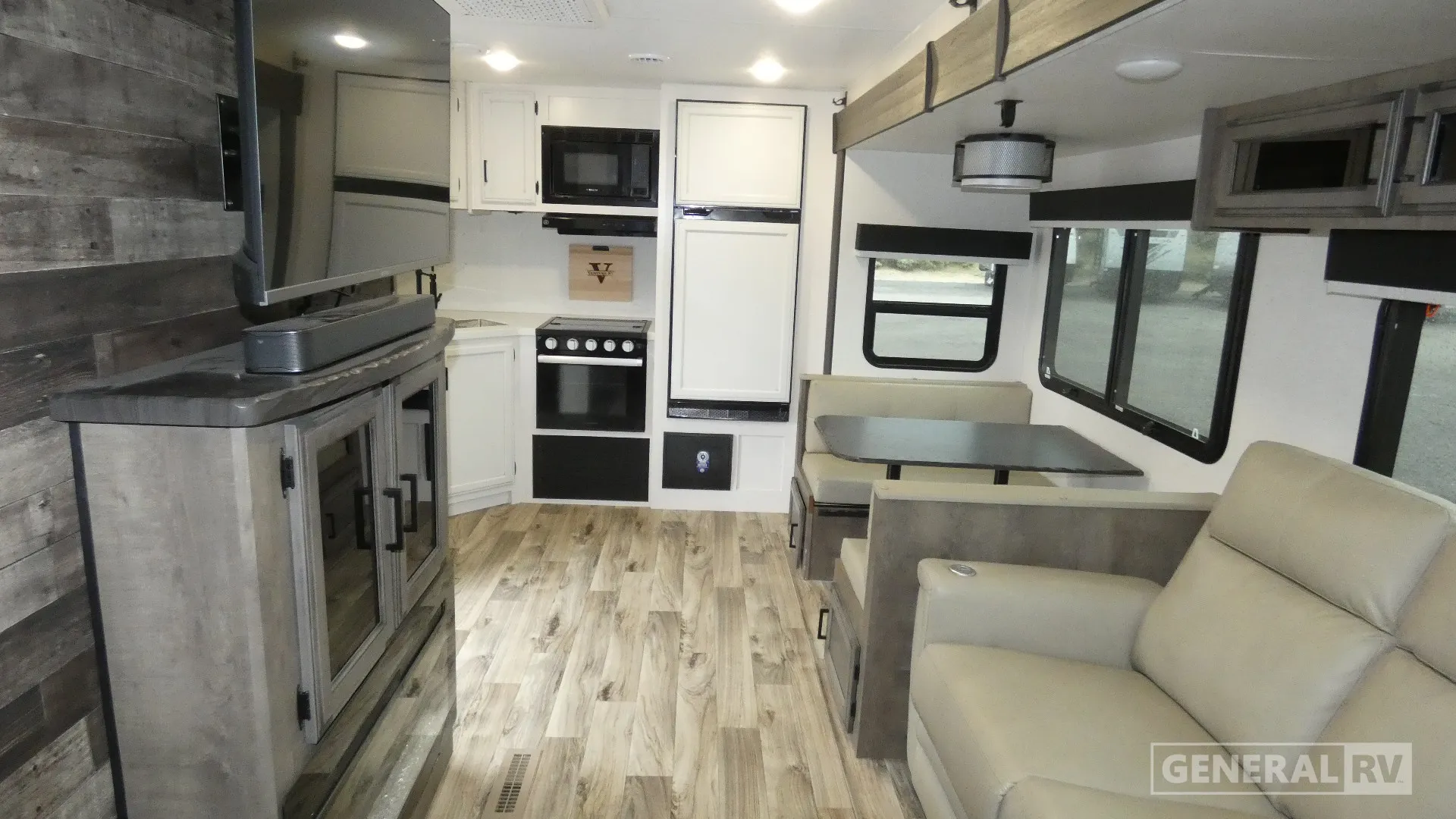 2024 Venture RV SportTrek Touring Edition 272VRK - Photo 3