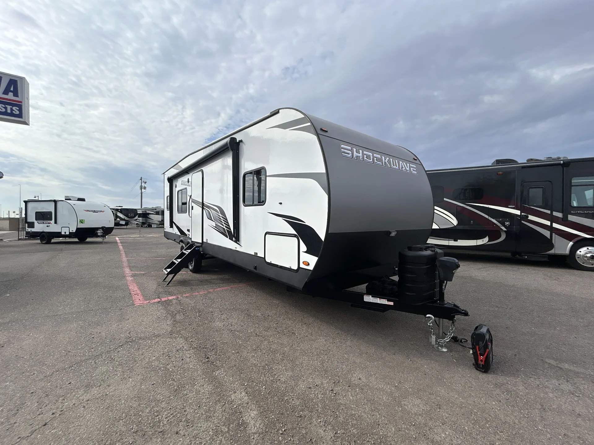 2024 Forest River Shockwave 2730RLX - Photo 2