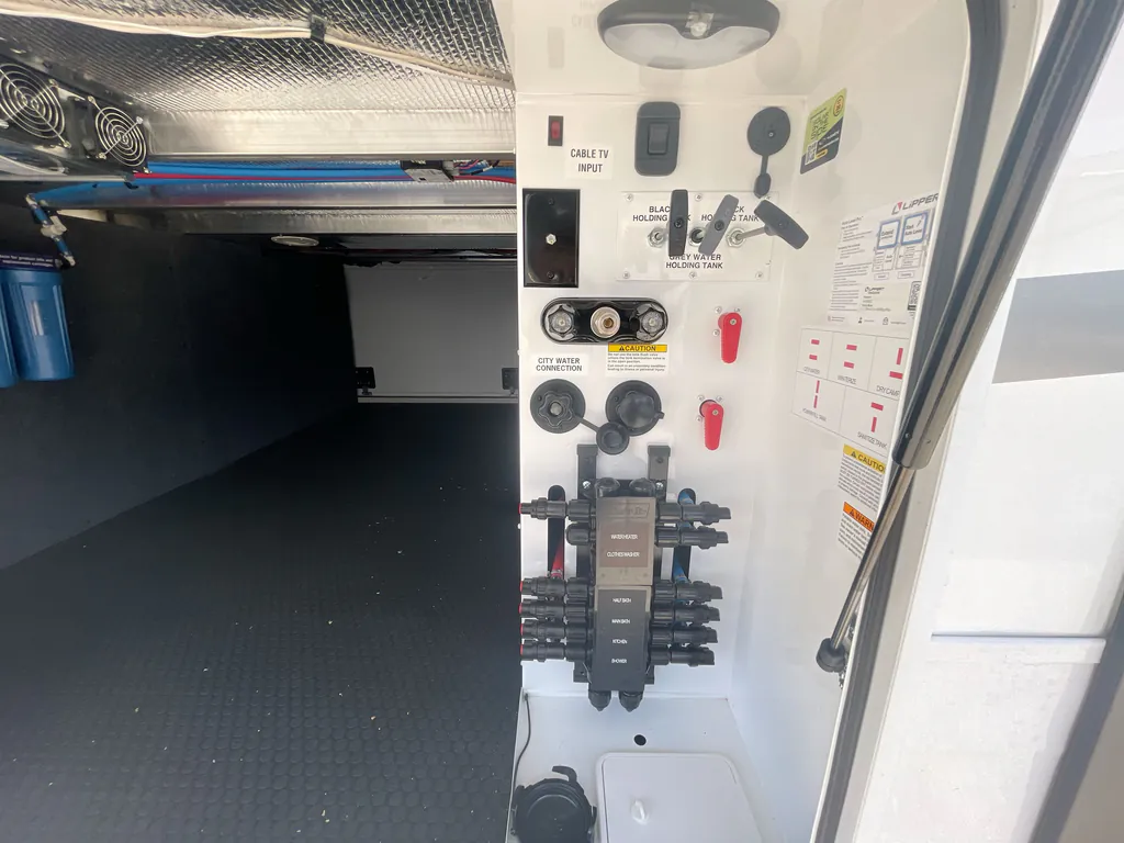 2027 Jayco Pinnacle 36FBTS, Photos photo 27