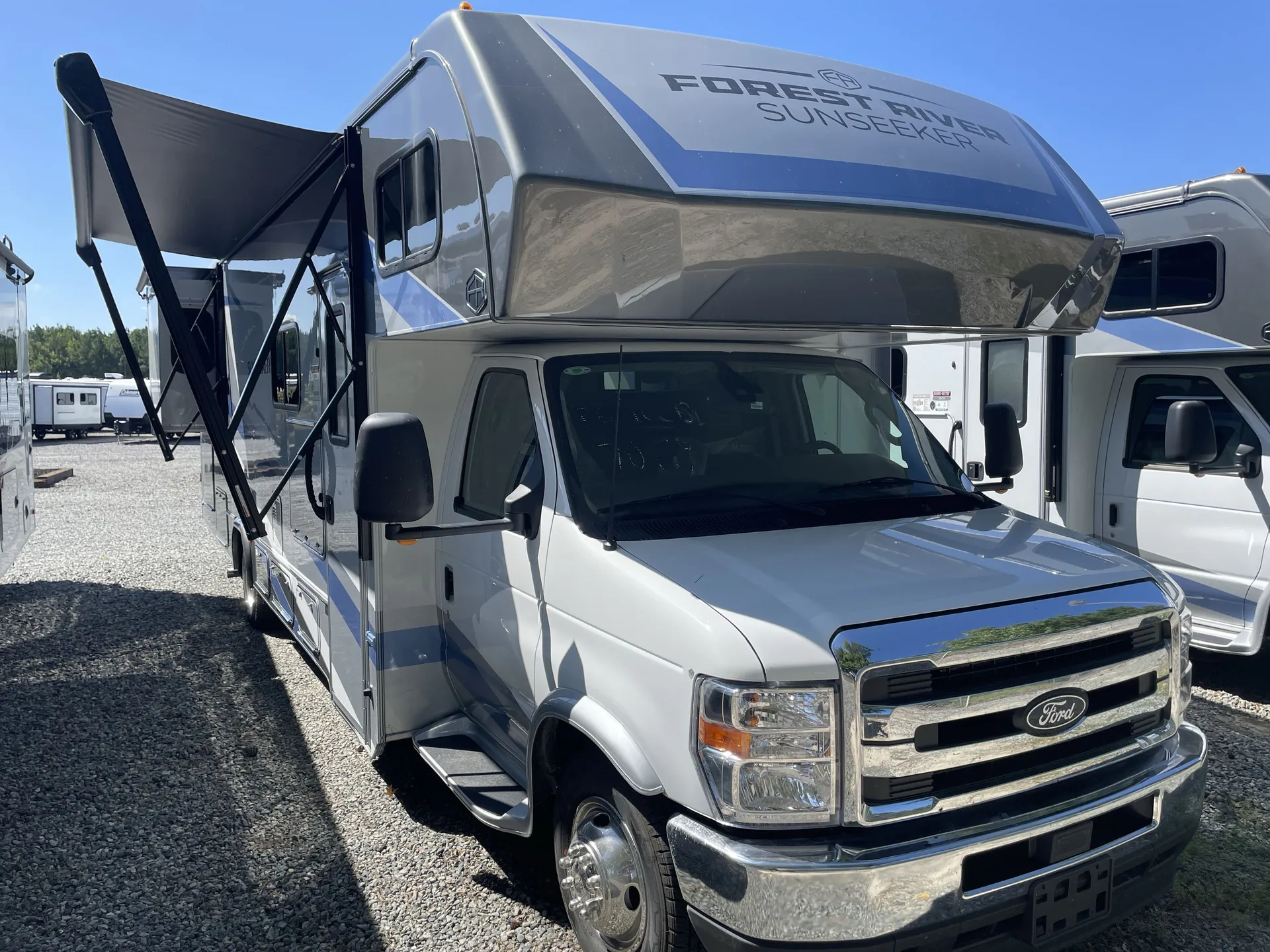2027 Forest River Sunseeker 3010DS