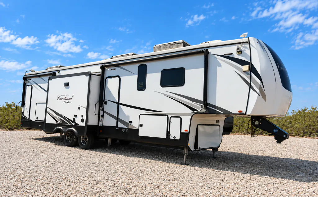 2021 Forest River Cardinal Limited 383BHLE, Photos photo 28