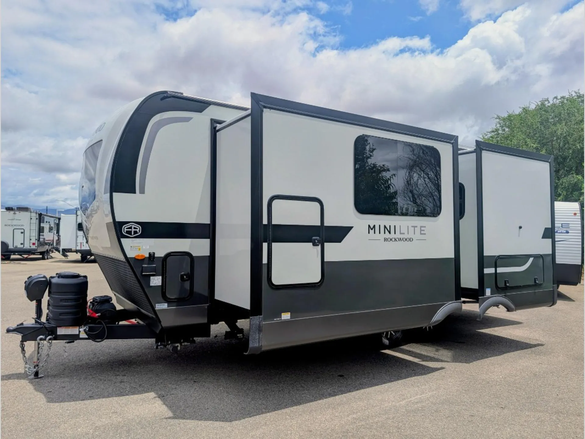 2027 Forest River Rockwood Mini Lite 2523MBR - Photo 4