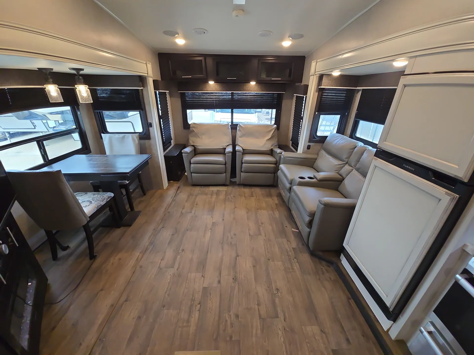 2021 Jayco Eagle HT 27RL — living area main