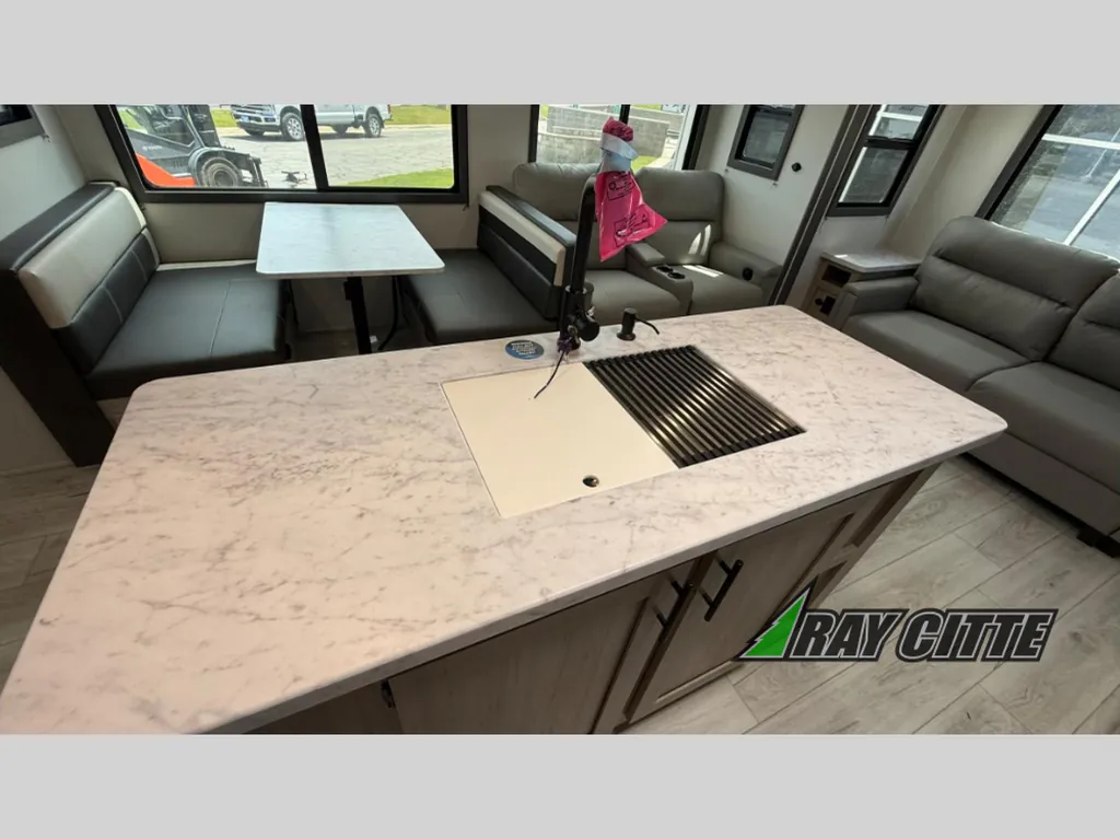 2026 East to West Della Terra 272RL, Photos photo 8