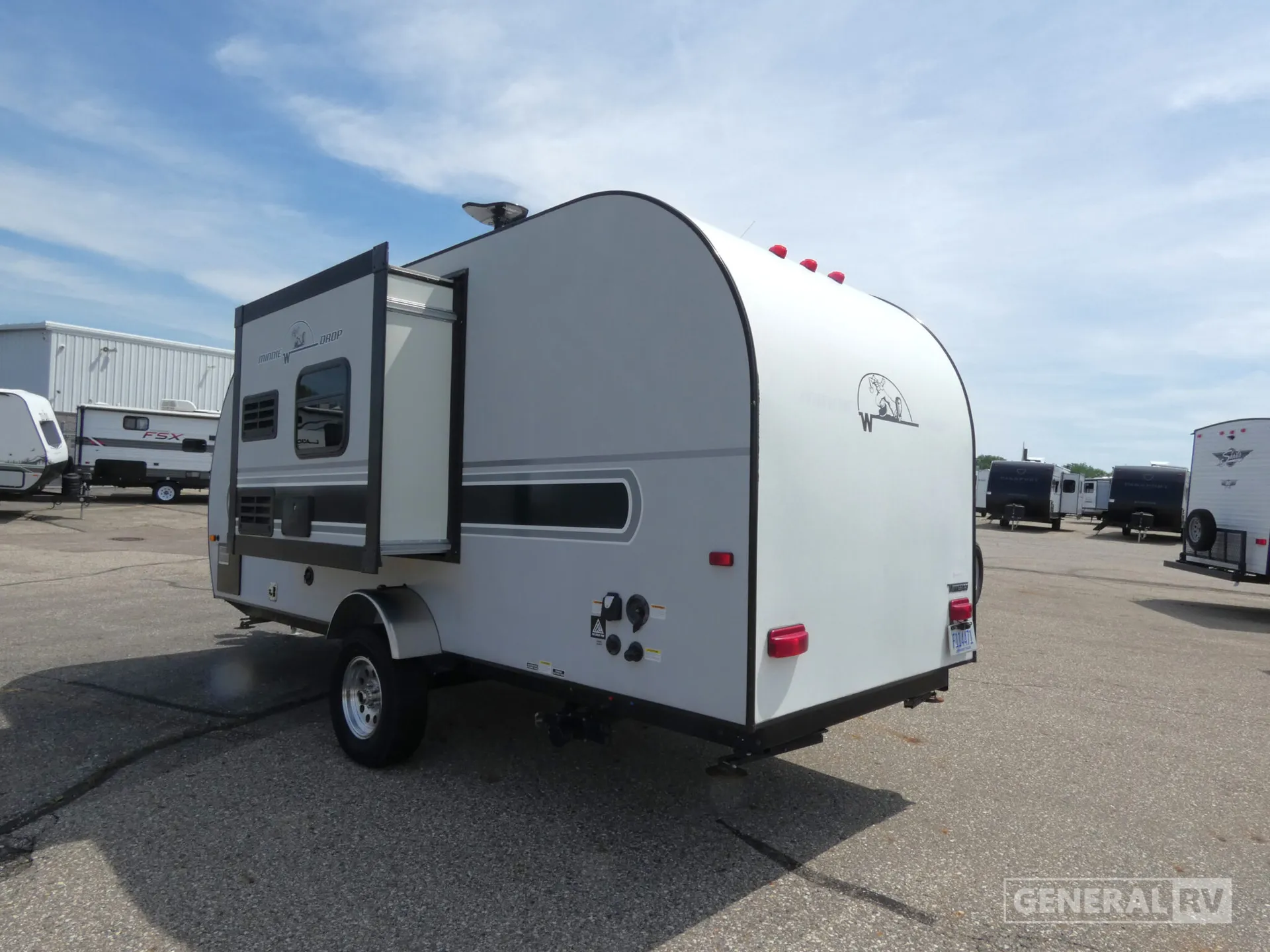 2018 Winnebago Minnie Drop 170S - Photo 4