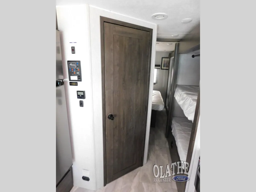 2024 Coachmen Pursuit 31BH, Photos photo 17