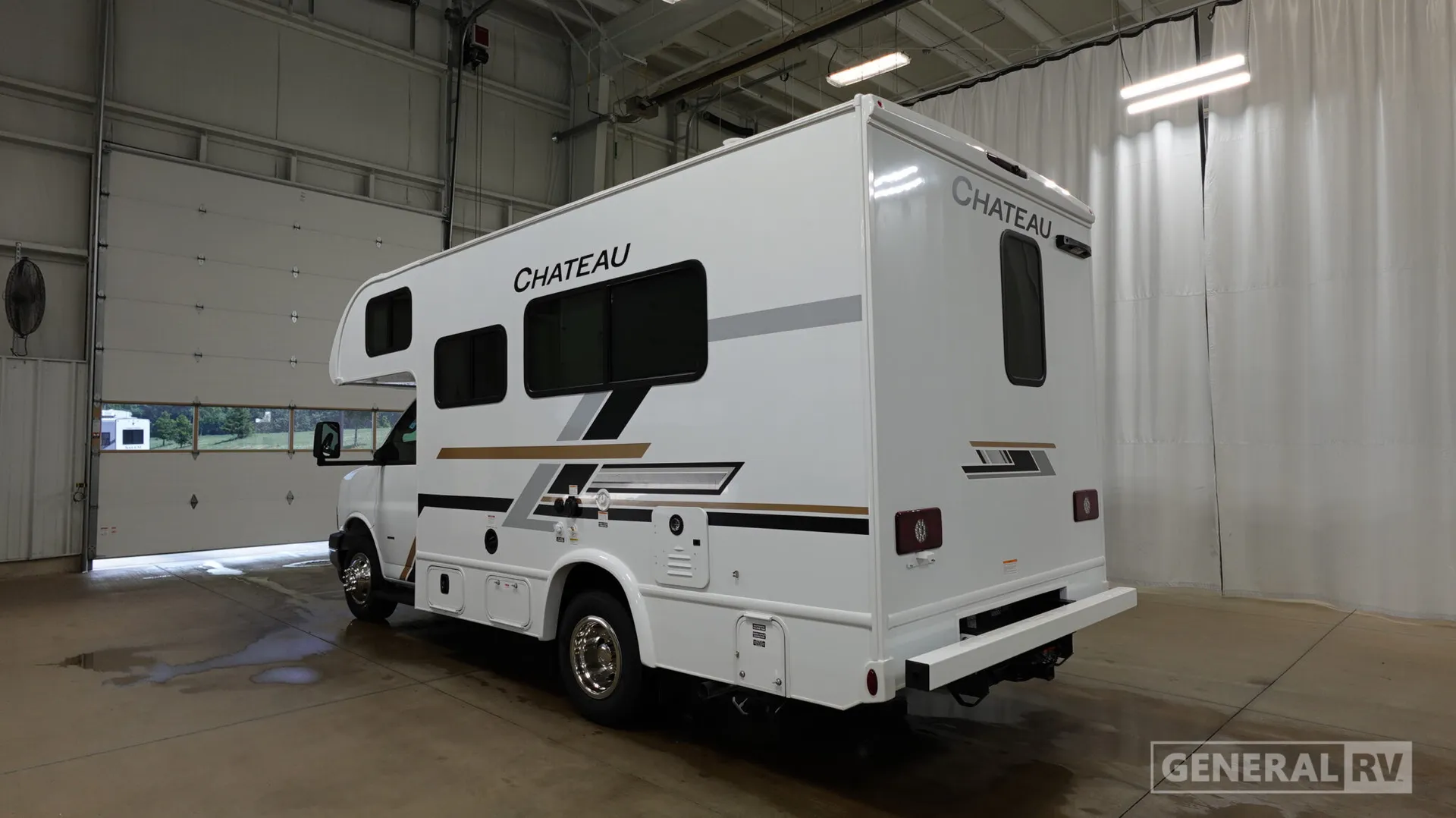 2027 Thor Motor Coach Chateau 19X - Photo 4