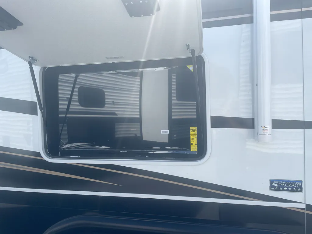 2027 Jayco Pinnacle 36FBTS, Photos photo 23