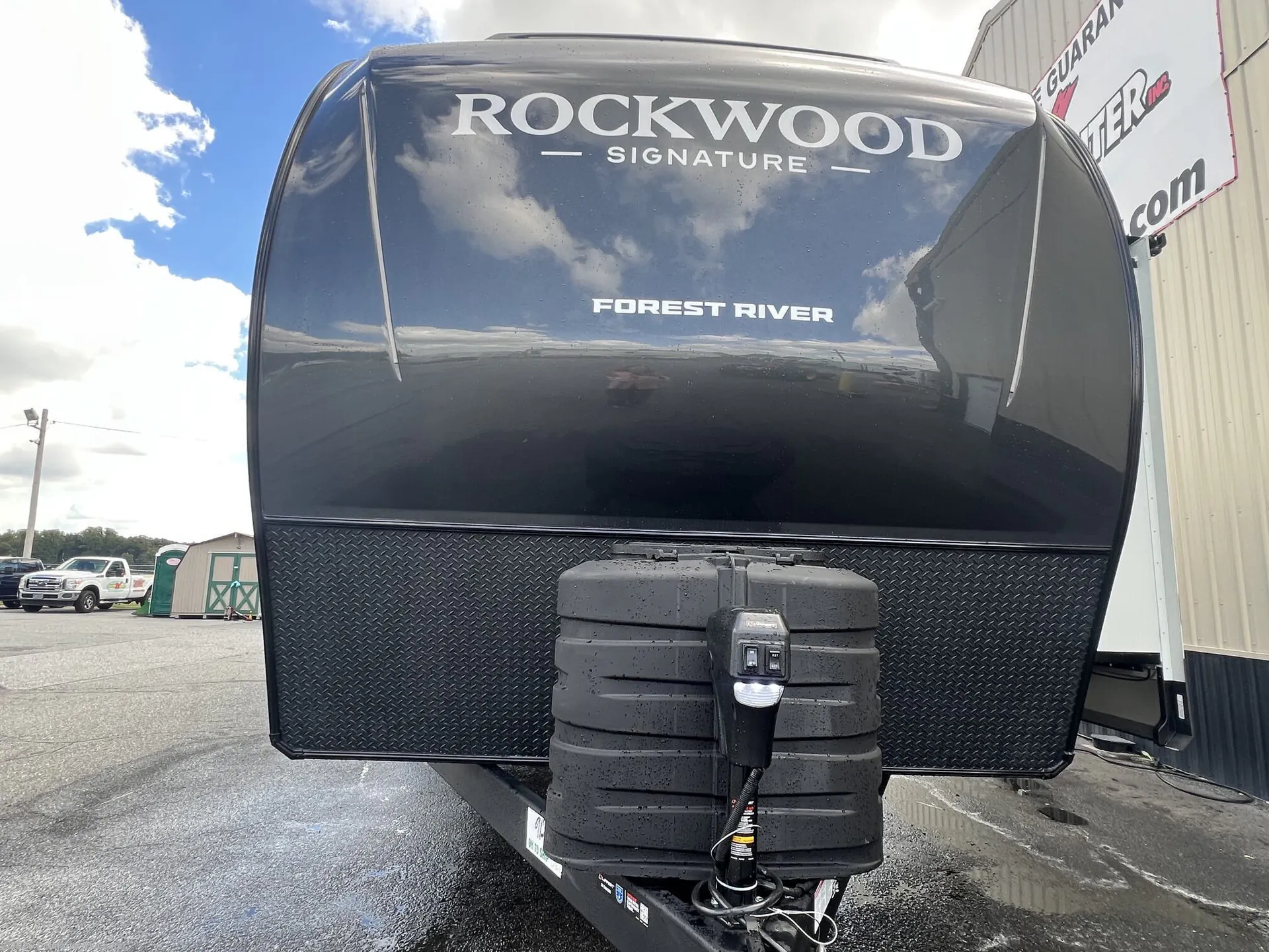 2027 Forest River Rockwood Signature 8392RL - Photo 4