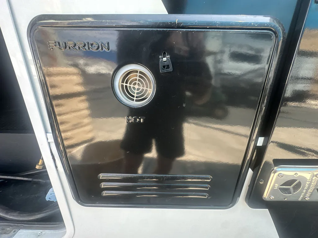 2025 Brinkley Model Z 3515, Photos photo 11