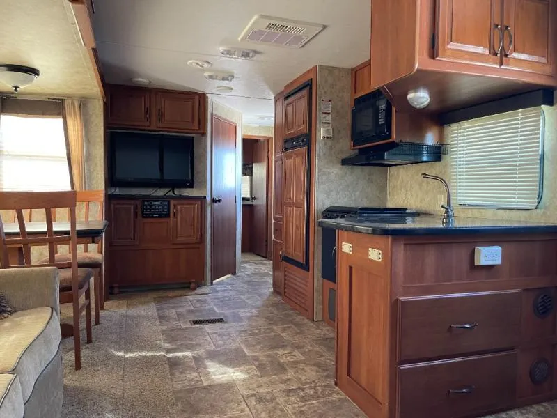 2012 Keystone Cougar High Country 309RLS - Photo 4