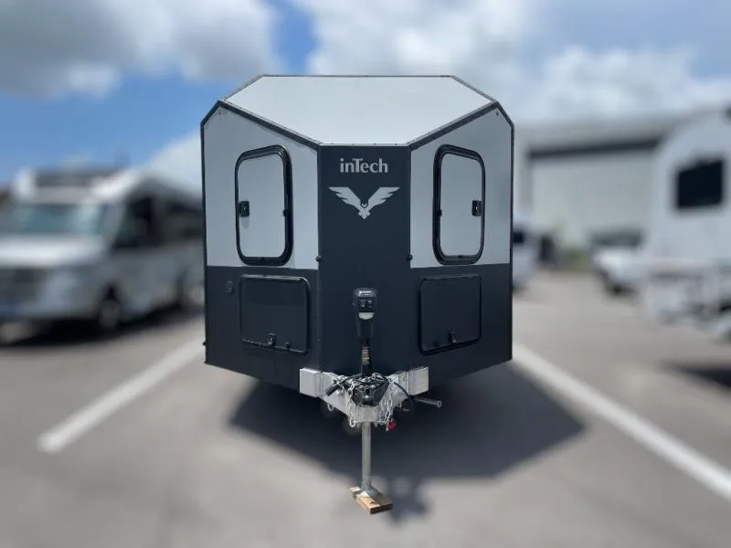 2025 inTech Black Wing 830 X - Photo 3