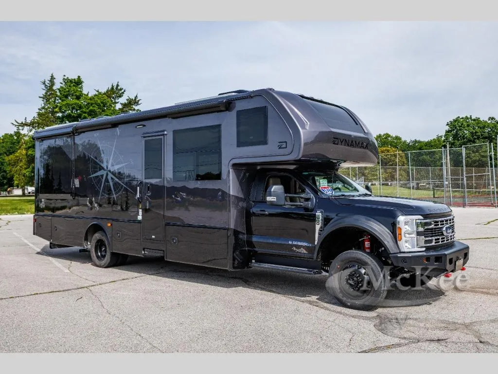 2027 Dynamax isata 6 31KSF4X4 - Main photo
