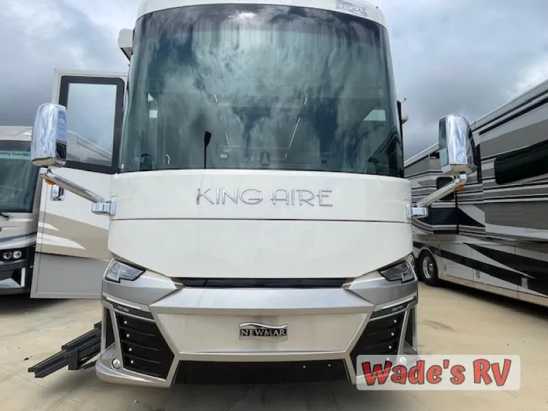 2025 Newmar King Aire 4531 - Photo 4